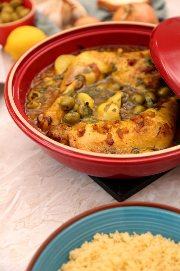 Véritable tajine poulet olives et citrons confits et huile d'argan