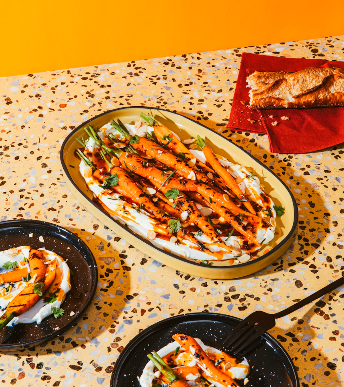 Carottes rôties au labneh et beurre épicé