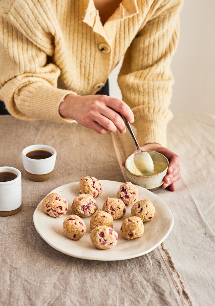 Boules d’énergie gâteau au fromage et quinoa