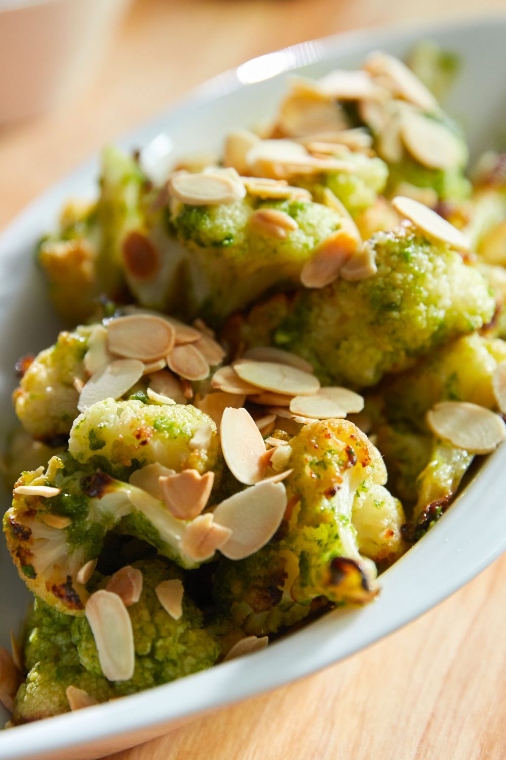 Chou-fleur rôti et pesto vert