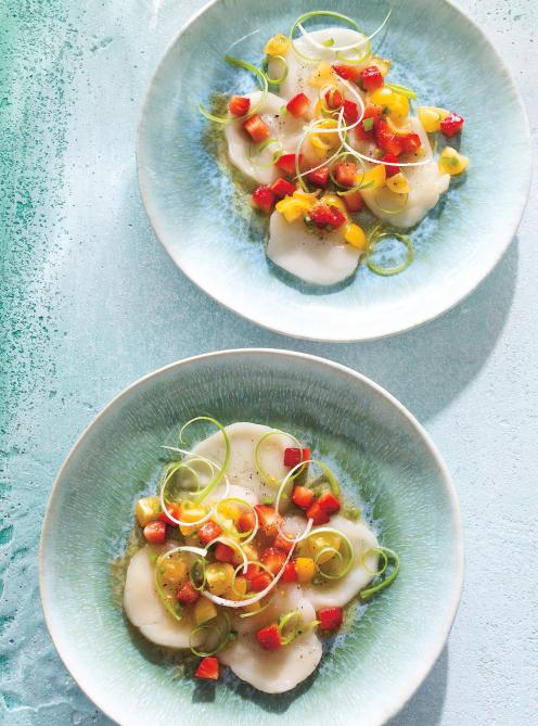 Pétoncles frais et salsa de fraises