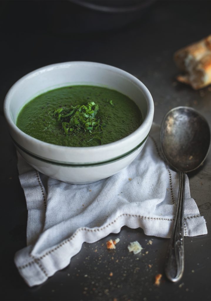 Potage aux petits pois, épinards & avocat