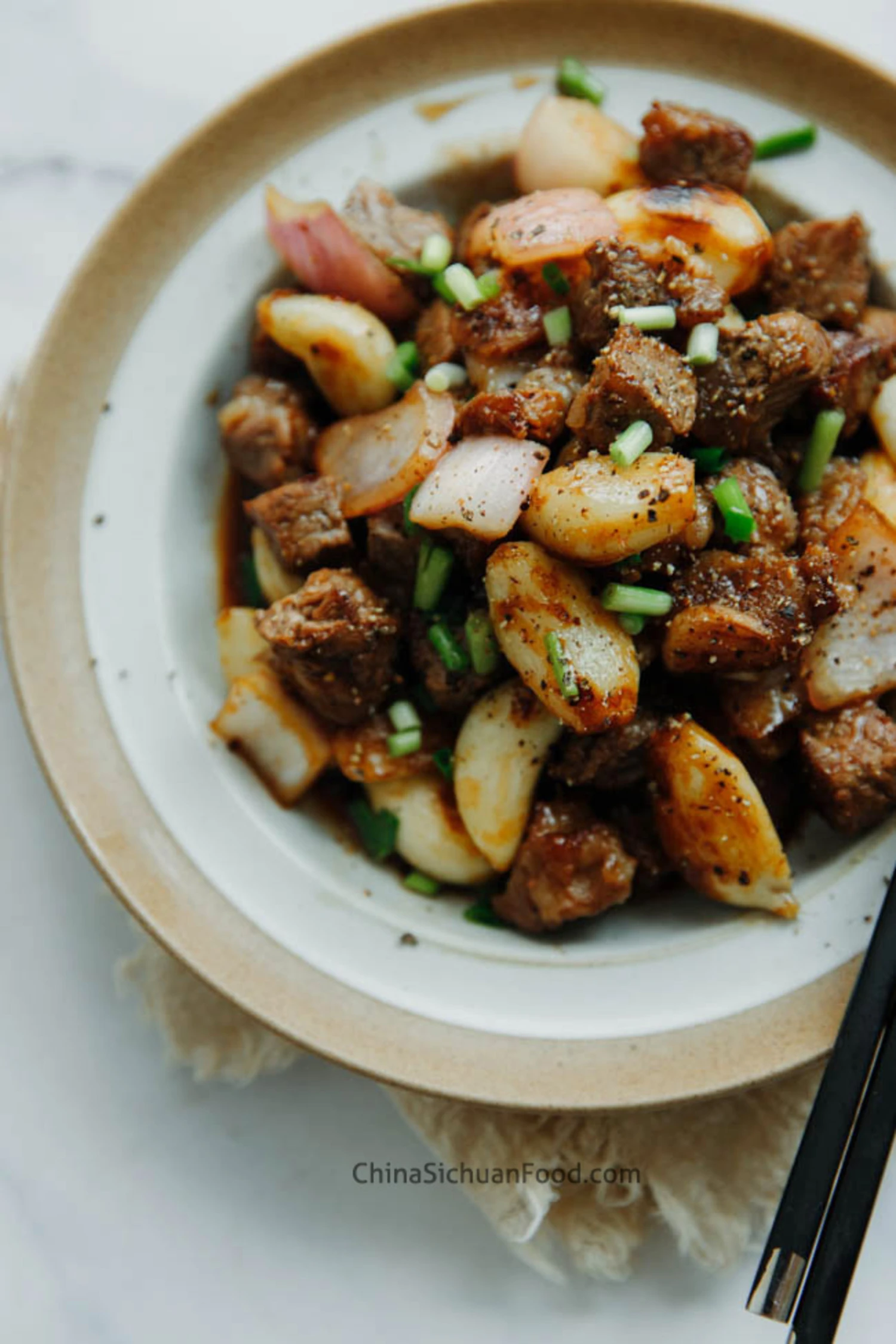 Sauté de boeuf et d'ail