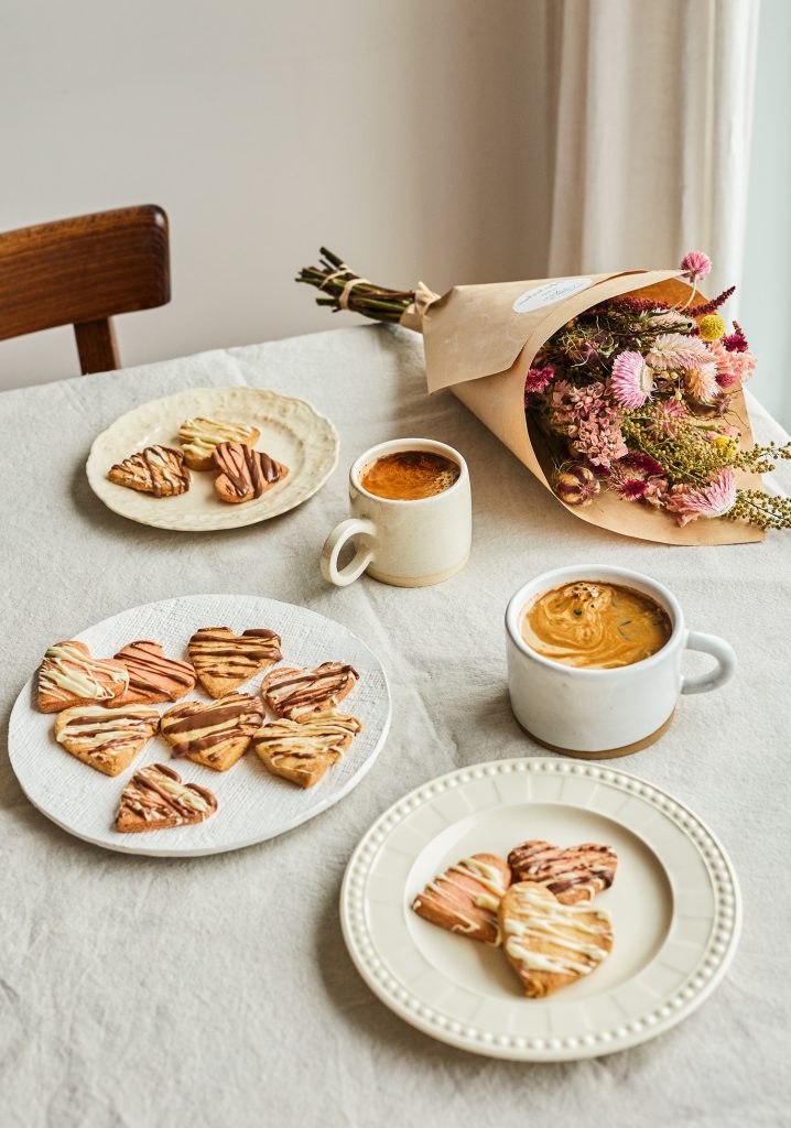 Biscuits à la rose & au chocolat