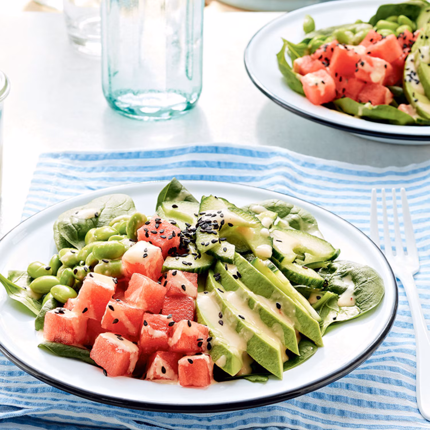 Salade d'édamames, d'avocat et de melon d'eau