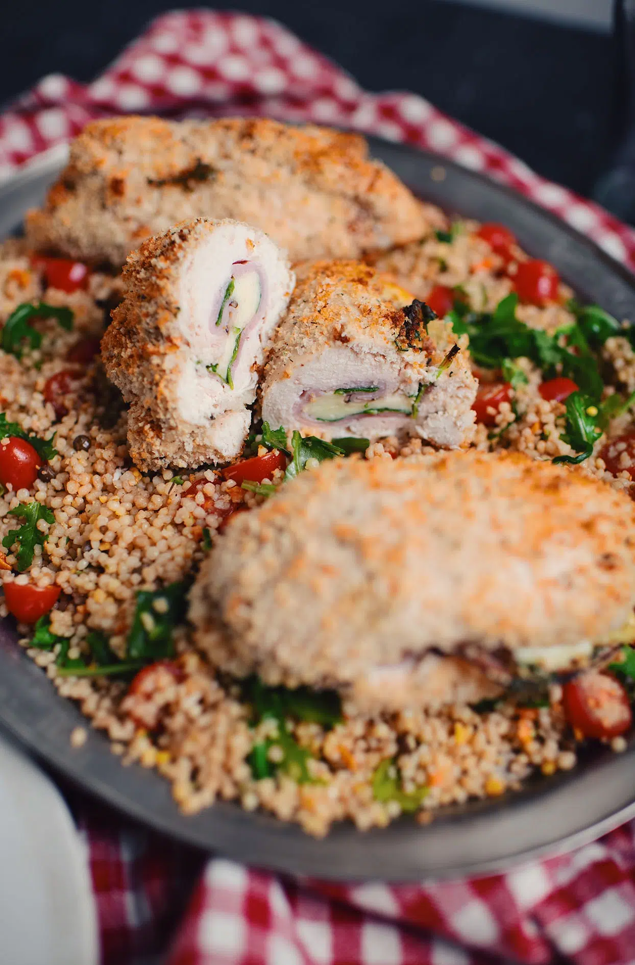 Poitrines de poulet cordon bleu avec fromage haloumi