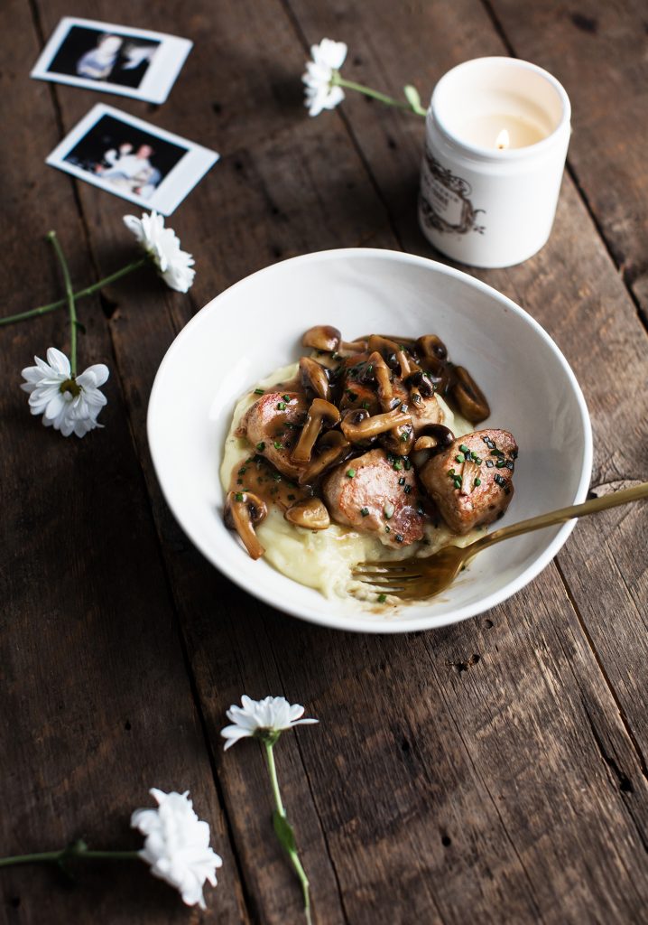 Médaillons de porc, sauce crémeuse aux champignons & à l’érable