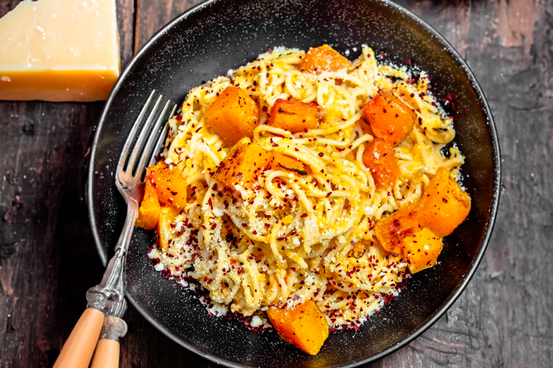 Pâtes à la courge butternut rôtie