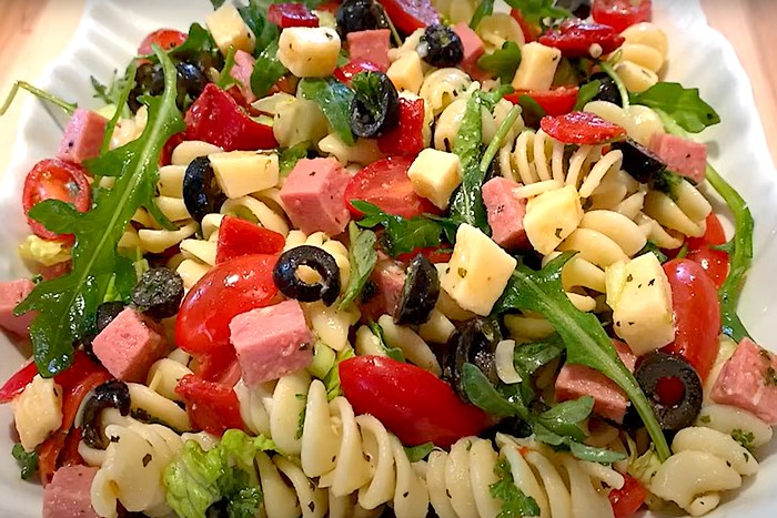 Salade de pâtes à l’italienne et sa vinaigrette