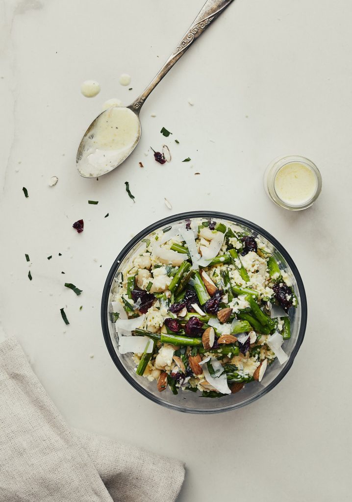 Salade de couscous, asperges et haricots blancs & vinaigrette à l’orange
