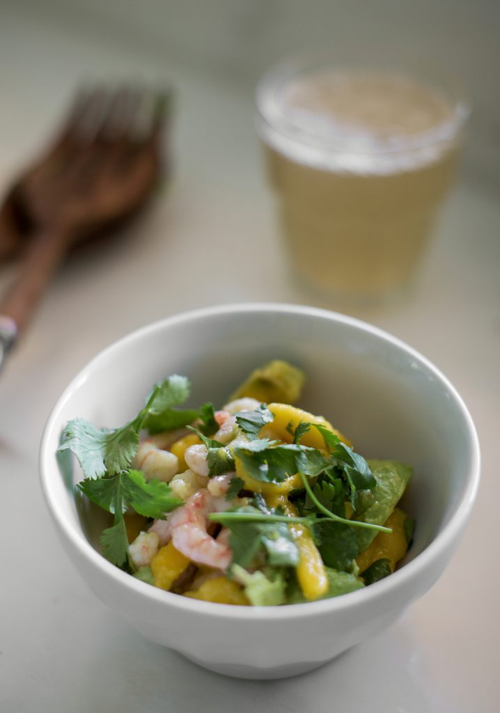 Salade de mangues, avocats & crevettes
